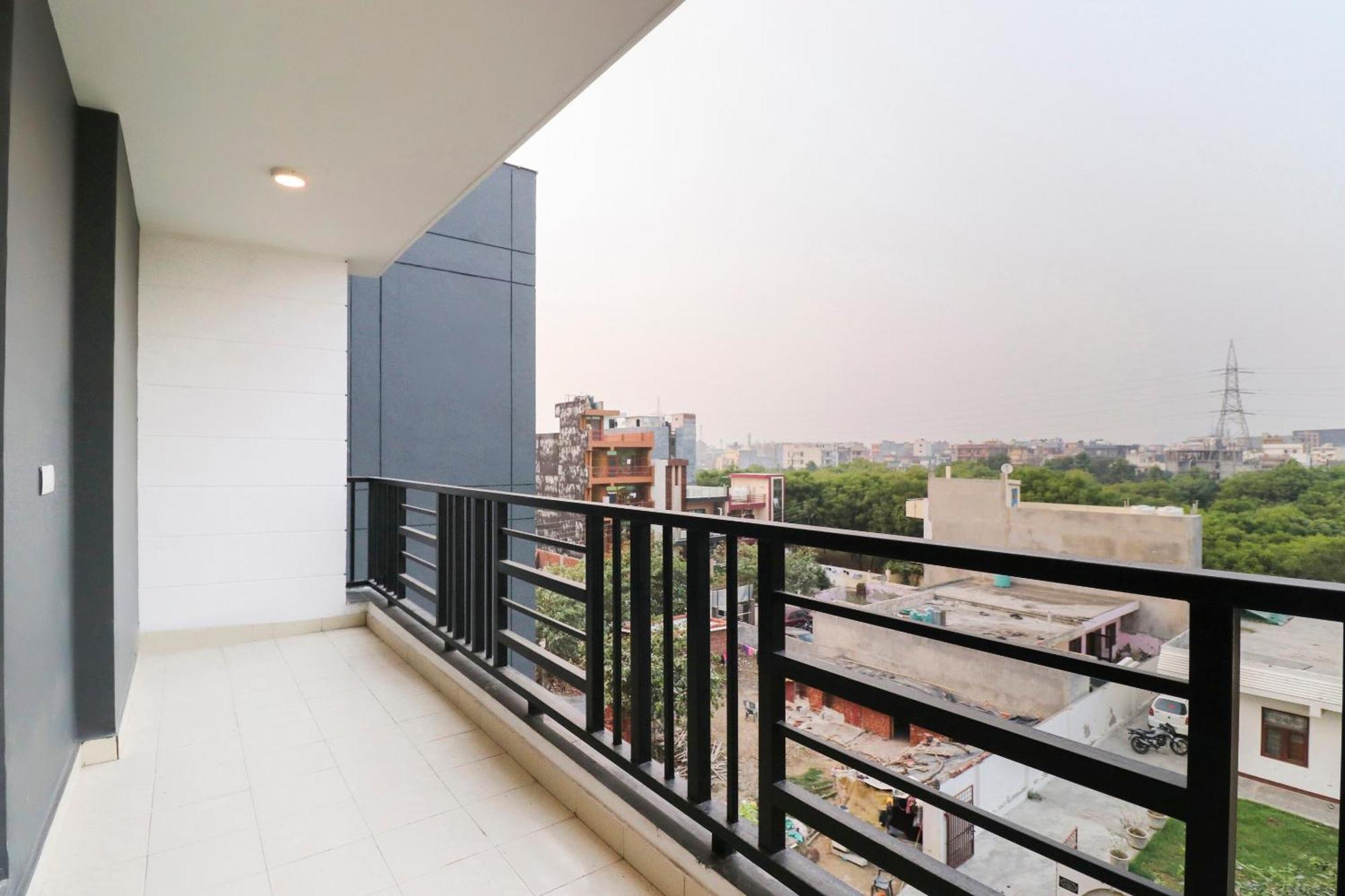 OYO Townhouse 588 Noida Sector 71 Indirapuram Exterior foto