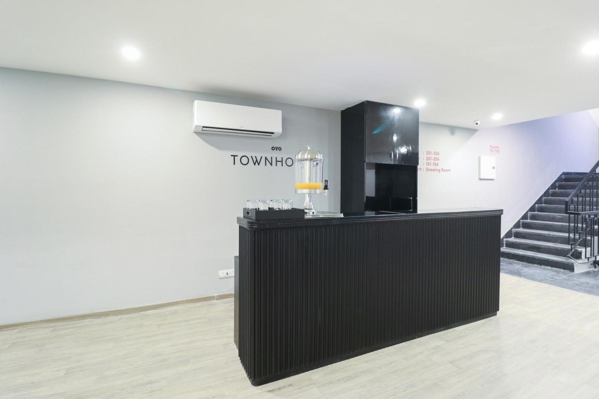 OYO Townhouse 588 Noida Sector 71 Indirapuram Exterior foto