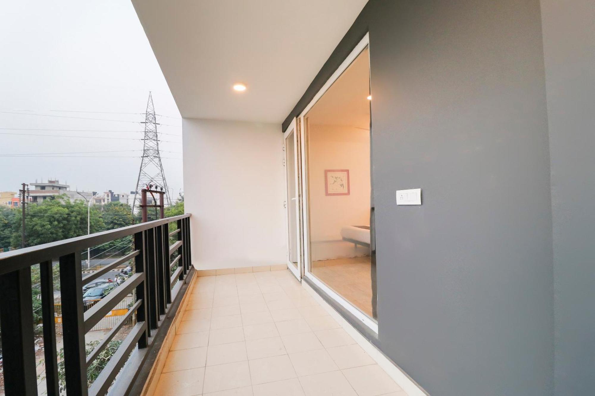 OYO Townhouse 588 Noida Sector 71 Indirapuram Exterior foto
