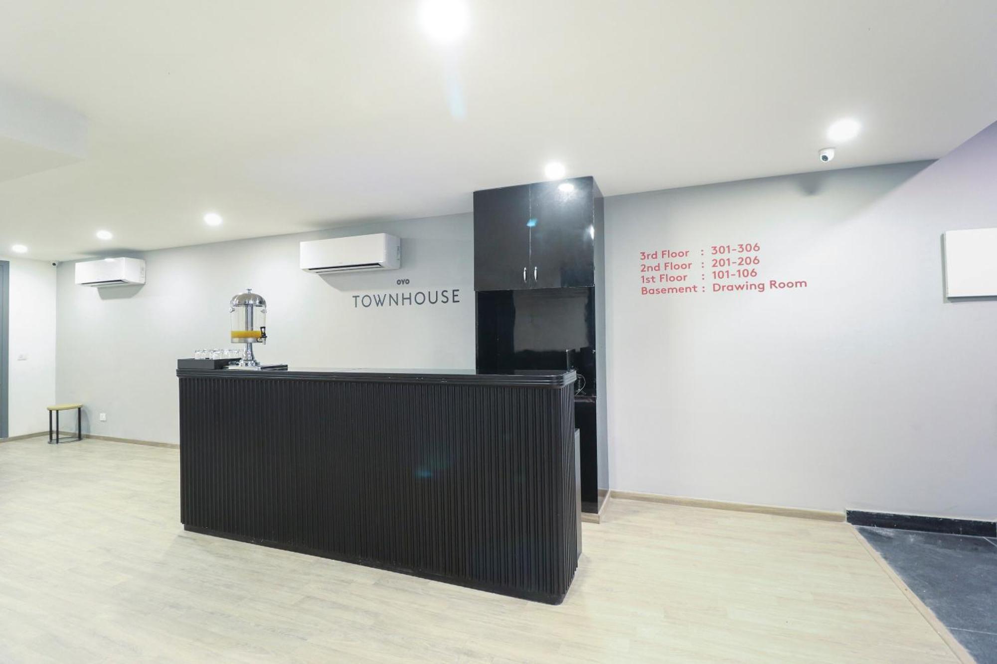 OYO Townhouse 588 Noida Sector 71 Indirapuram Exterior foto